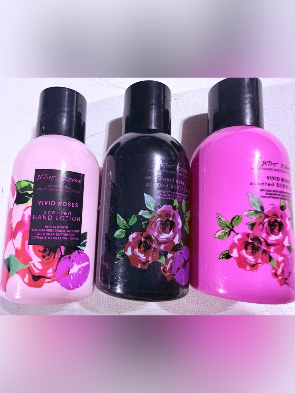 Betsey Johnson Vivid Roses Scented Hand Lotion & Bubble Bath- Black & Pink